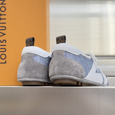 顶级版本:女款LV路易威登 L家 驴牌 最新Sneakerina系列 情侣款 玛丽珍 格利特 芭蕾运动鞋 顶级版本:女款LV路易威登 L家 驴牌 最新Sneakerina系列 情侣款 玛丽珍 格利特 芭蕾运动鞋