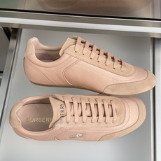 顶级版本:女款🌾男款+10Burberry巴宝莉Knight Runner 系列 情侣款 休闲 运动鞋 顶级版本:女款🌾男款+10Burberry巴宝莉Knight Runner 系列 情侣款 休闲 运动鞋