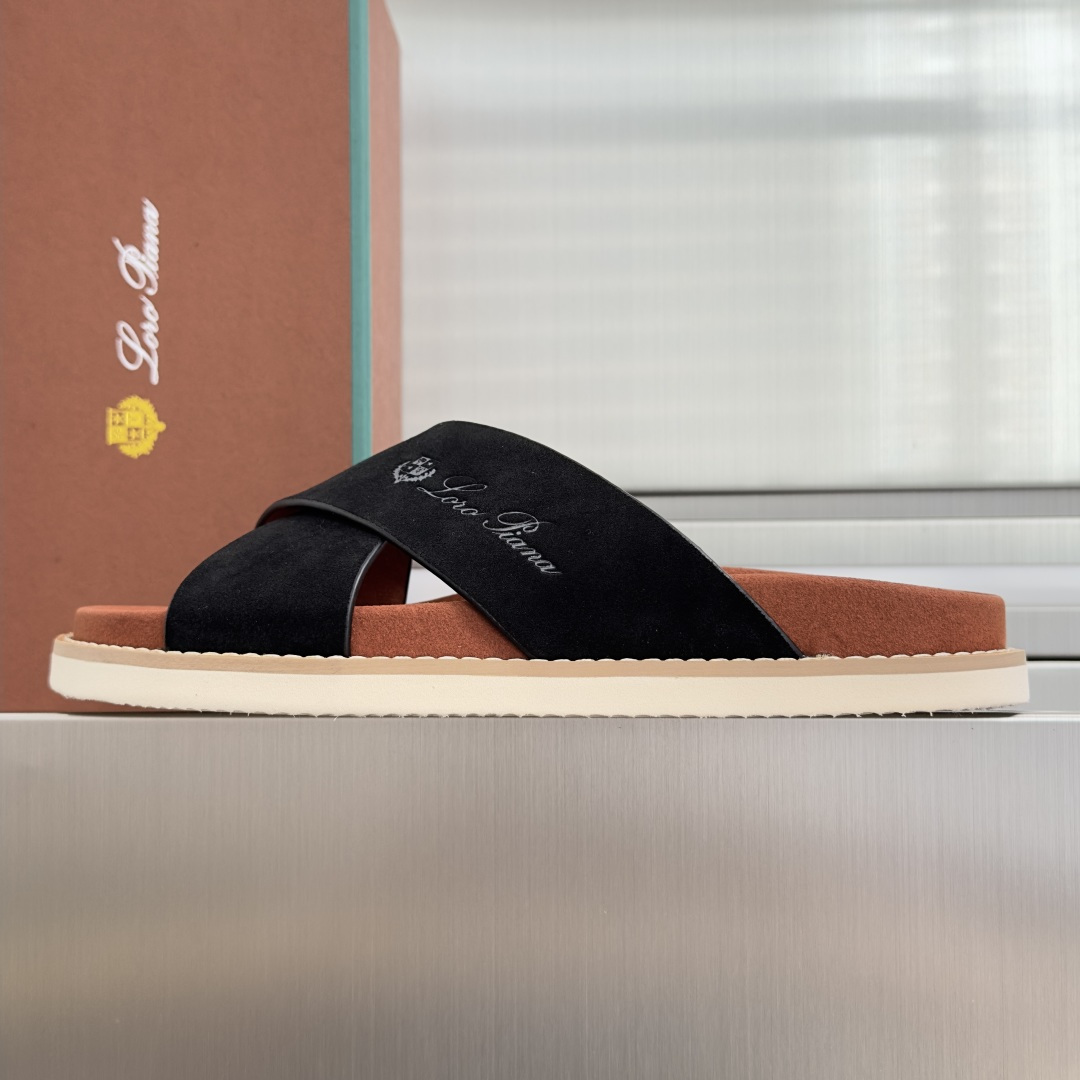 顶级版本：男款Loro Piana 诺悠翩雅LP 最新 休闲 厚底 一字拖 交叉 凉鞋 拖鞋便鞋采用交叉