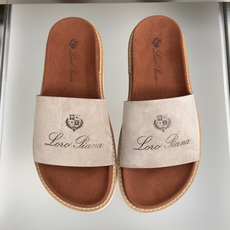 顶级版本:男款Loro Piana 诺悠翩雅LP 最新 休闲 厚底 一字拖 交叉 凉鞋 拖鞋便鞋采用交叉 顶级版本:男款Loro Piana 诺悠翩雅LP 最新 休闲 厚底 一字拖 交叉 凉鞋 拖鞋便鞋采用交叉