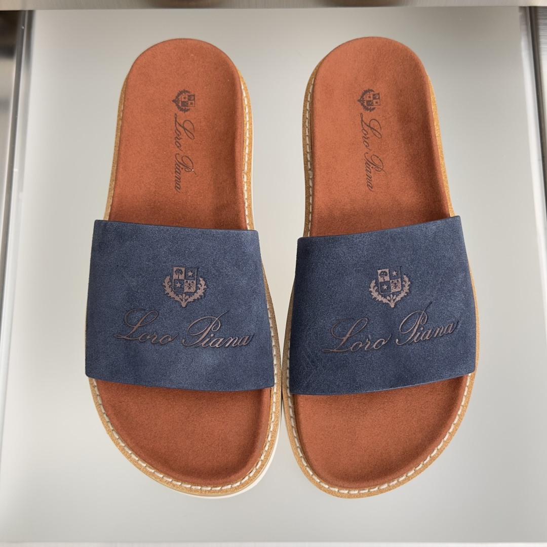 顶级版本：男款Loro Piana 诺悠翩雅LP 最新 休闲 厚底 一字拖 交叉 凉鞋 拖鞋便鞋采用交叉