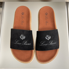 顶级版本:男款Loro Piana 诺悠翩雅LP 最新 休闲 厚底 一字拖 交叉 凉鞋 拖鞋便鞋采用交叉 顶级版本:男款Loro Piana 诺悠翩雅LP 最新 休闲 厚底 一字拖 交叉 凉鞋 拖鞋便鞋采用交叉