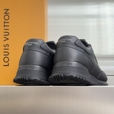 顶级版本:男款LV 路易威登 驴牌L家 经典Run Away系列 休闲 运动鞋 老爹鞋原版购入开发 做货 顶级版本:男款LV 路易威登 驴牌L家 经典Run Away系列 休闲 运动鞋 老爹鞋原版购入开发 做货
