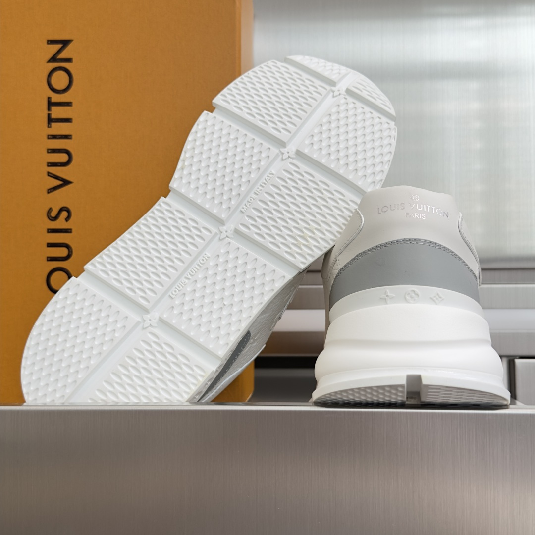 顶级版本:男款LV 路易威登 驴牌L家 经典Run Away系列 休闲 运动鞋 老爹鞋原版购入开发 做货 顶级版本:男款LV 路易威登 驴牌L家 经典Run Away系列 休闲 运动鞋 老爹鞋原版购入开发 做货