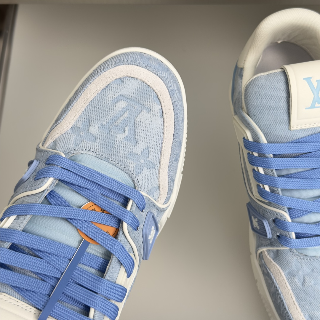 Louis Vuitton Sneakers