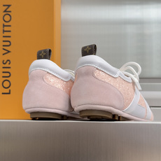 顶级版本:女款LV路易威登 L家 驴牌 最新Sneakerina系列 情侣款 玛丽珍 格利特 芭蕾运动鞋 顶级版本:女款LV路易威登 L家 驴牌 最新Sneakerina系列 情侣款 玛丽珍 格利特 芭蕾运动鞋