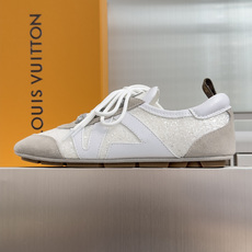 顶级版本:女款LV路易威登 L家 驴牌 最新Sneakerina系列 情侣款 玛丽珍 格利特 芭蕾运动鞋 顶级版本:女款LV路易威登 L家 驴牌 最新Sneakerina系列 情侣款 玛丽珍 格利特 芭蕾运动鞋