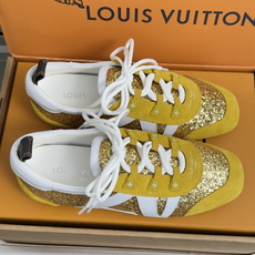 顶级版本:女款LV路易威登 L家 驴牌 最新Sneakerina系列 情侣款 玛丽珍 格利特 芭蕾运动鞋 顶级版本:女款LV路易威登 L家 驴牌 最新Sneakerina系列 情侣款 玛丽珍 格利特 芭蕾运动鞋
