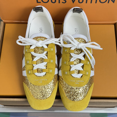 顶级版本:女款LV路易威登 L家 驴牌 最新Sneakerina系列 情侣款 玛丽珍 格利特 芭蕾运动鞋 顶级版本:女款LV路易威登 L家 驴牌 最新Sneakerina系列 情侣款 玛丽珍 格利特 芭蕾运动鞋