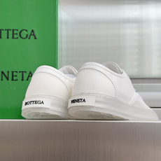 顶级版本:女款Bottega Veneta 葆蝶家BV最新款Serena系列 极简风 帆布鞋 小白鞋 厚 顶级版本:女款Bottega Veneta 葆蝶家BV最新款Serena系列 极简风 帆布鞋 小白鞋 厚