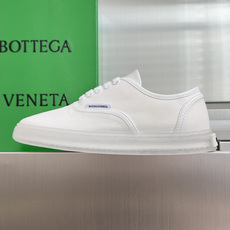 顶级版本:女款Bottega Veneta 葆蝶家BV最新款Serena系列 极简风 帆布鞋 小白鞋 厚 顶级版本:女款Bottega Veneta 葆蝶家BV最新款Serena系列 极简风 帆布鞋 小白鞋 厚
