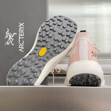 顶级版本:女款 ARC'TERYX 始祖鸟 SYLAN新款竞速山地跑鞋 户外 休闲 运动鞋 多功能防水越野鞋,透气运动鞋 顶级版本:女款 ARC'TERYX 始祖鸟 SYLAN新款竞速山地跑鞋 户外 休闲 运动鞋 多功能防水越野鞋,透气运动鞋