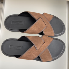 顶级版本:男款 ZEGNA 杰尼亚 一字 厚底 老钱风 凉拖鞋 原版购入开发 做货 这款zegna老钱慵懒气质拿捏,男士 顶级版本:男款 ZEGNA 杰尼亚 一字 厚底 老钱风 凉拖鞋 原版购入开发 做货 这款zegna老钱慵懒气质拿捏,男士