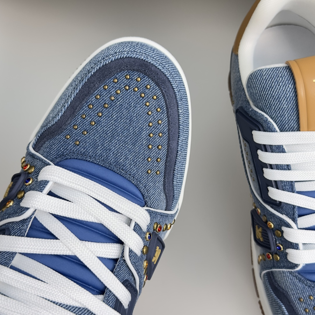 Louis Vuitton Sneakers