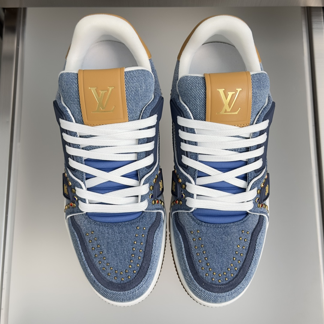 Louis Vuitton Sneakers