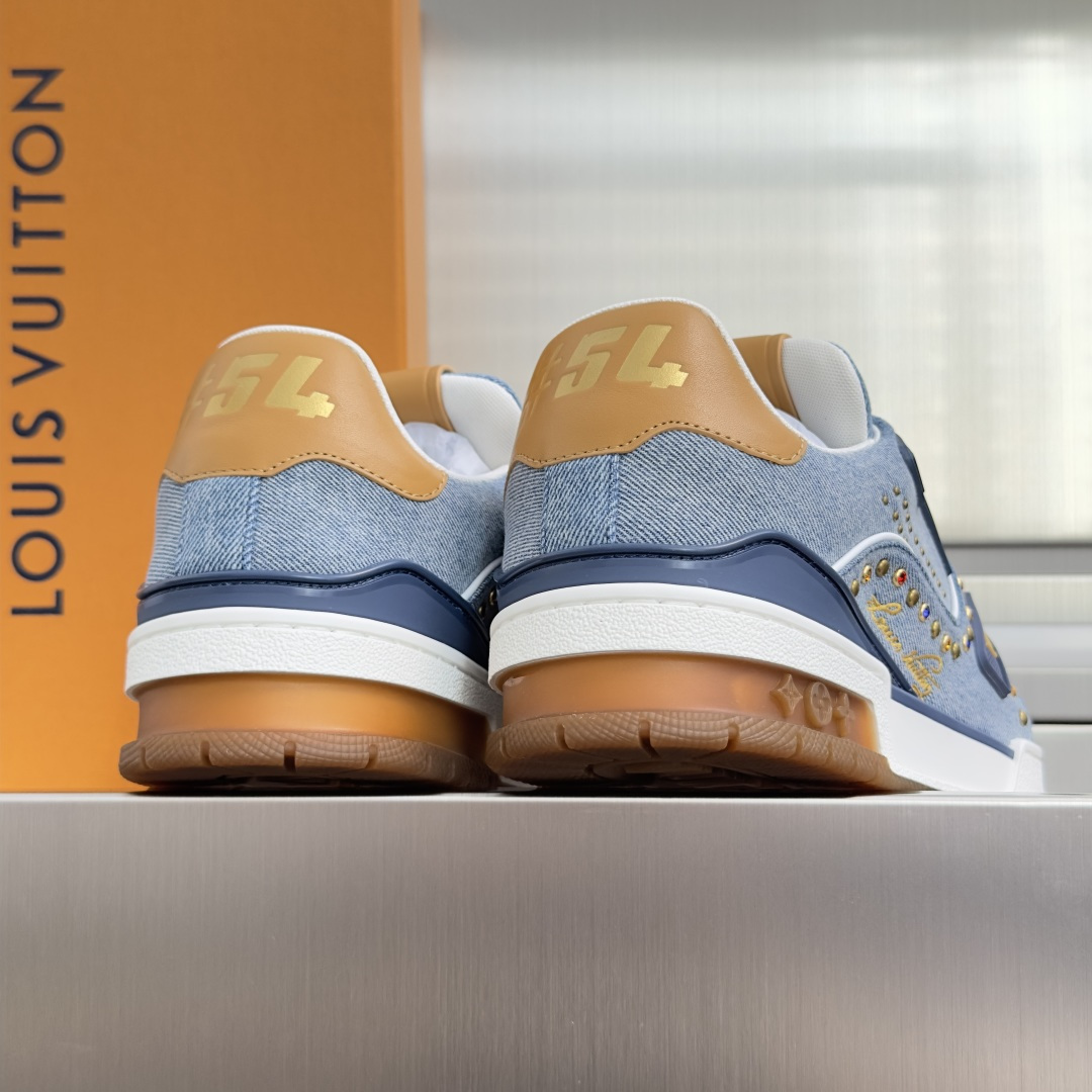 Louis Vuitton Sneakers