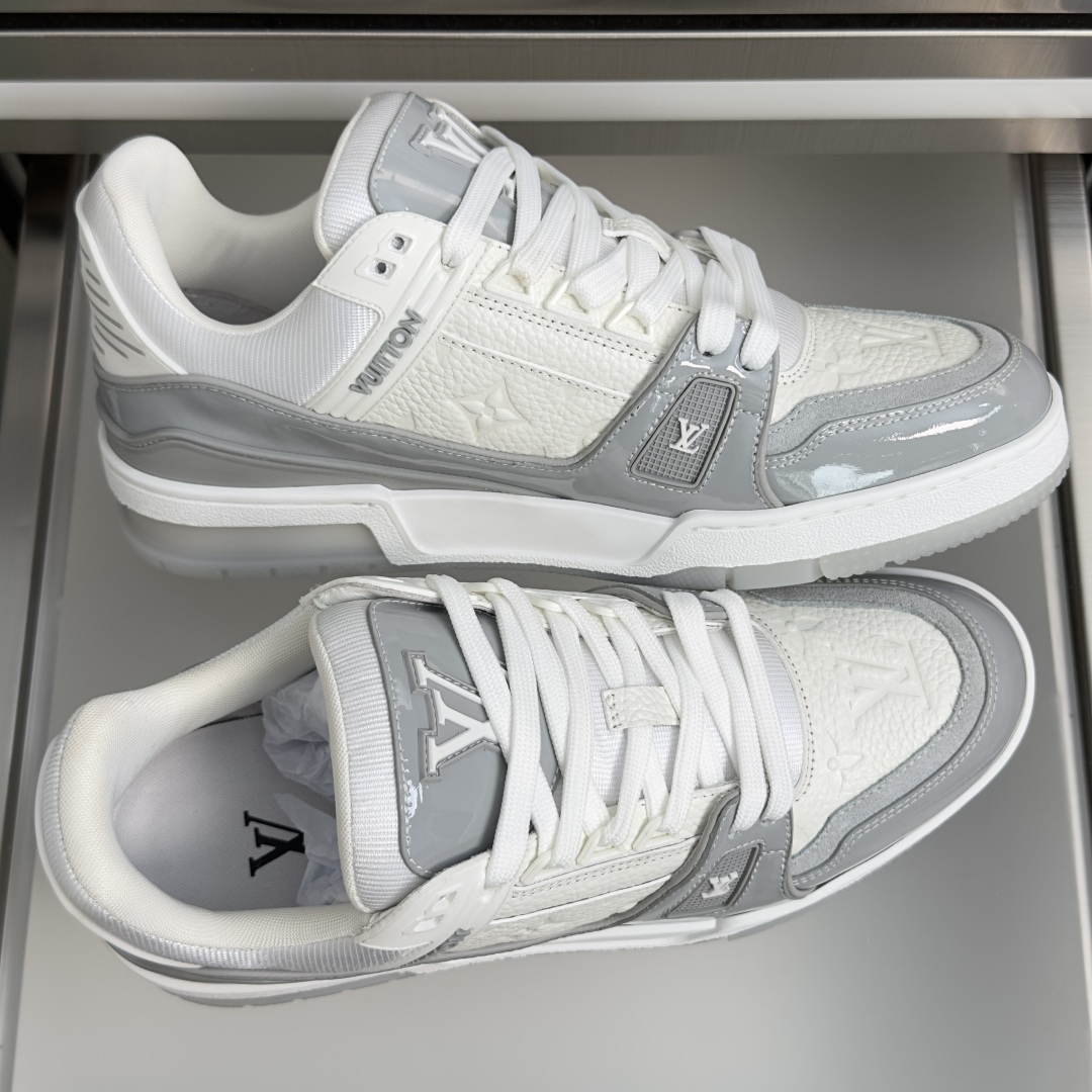 Louis Vuitton Sneakers