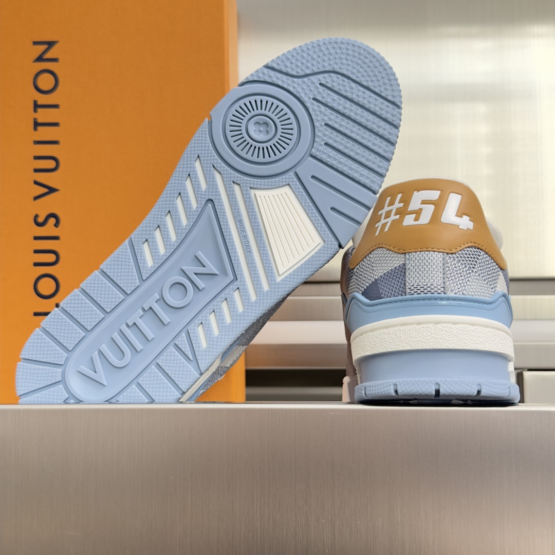 Louis Vuitton Sneakers