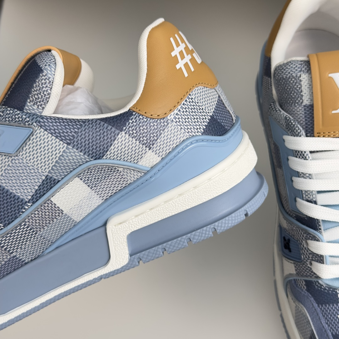 Louis Vuitton Sneakers