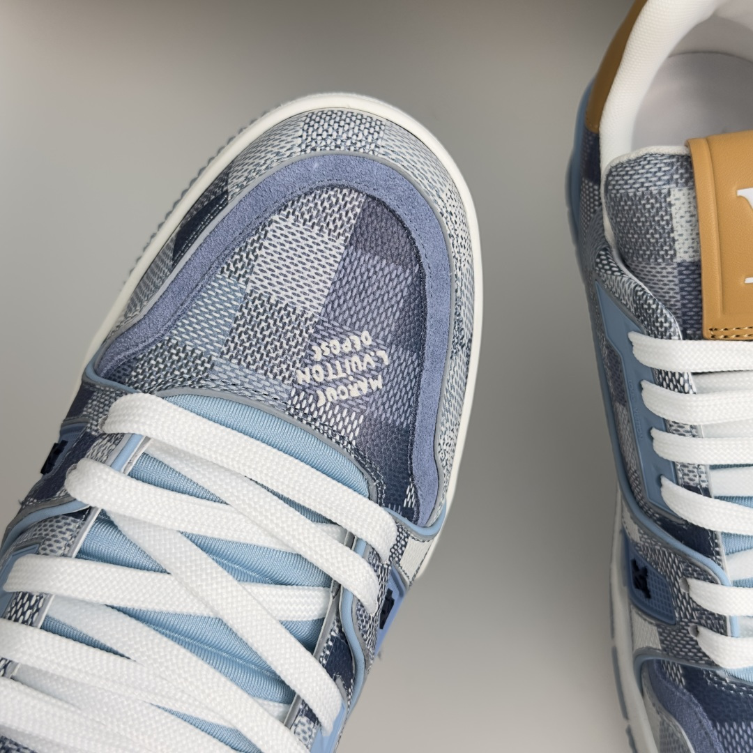 Louis Vuitton Sneakers