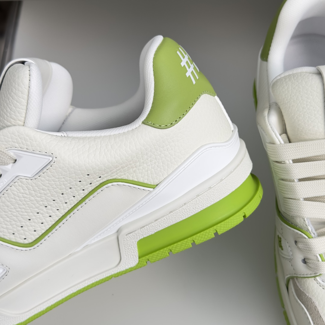 Louis Vuitton Sneakers