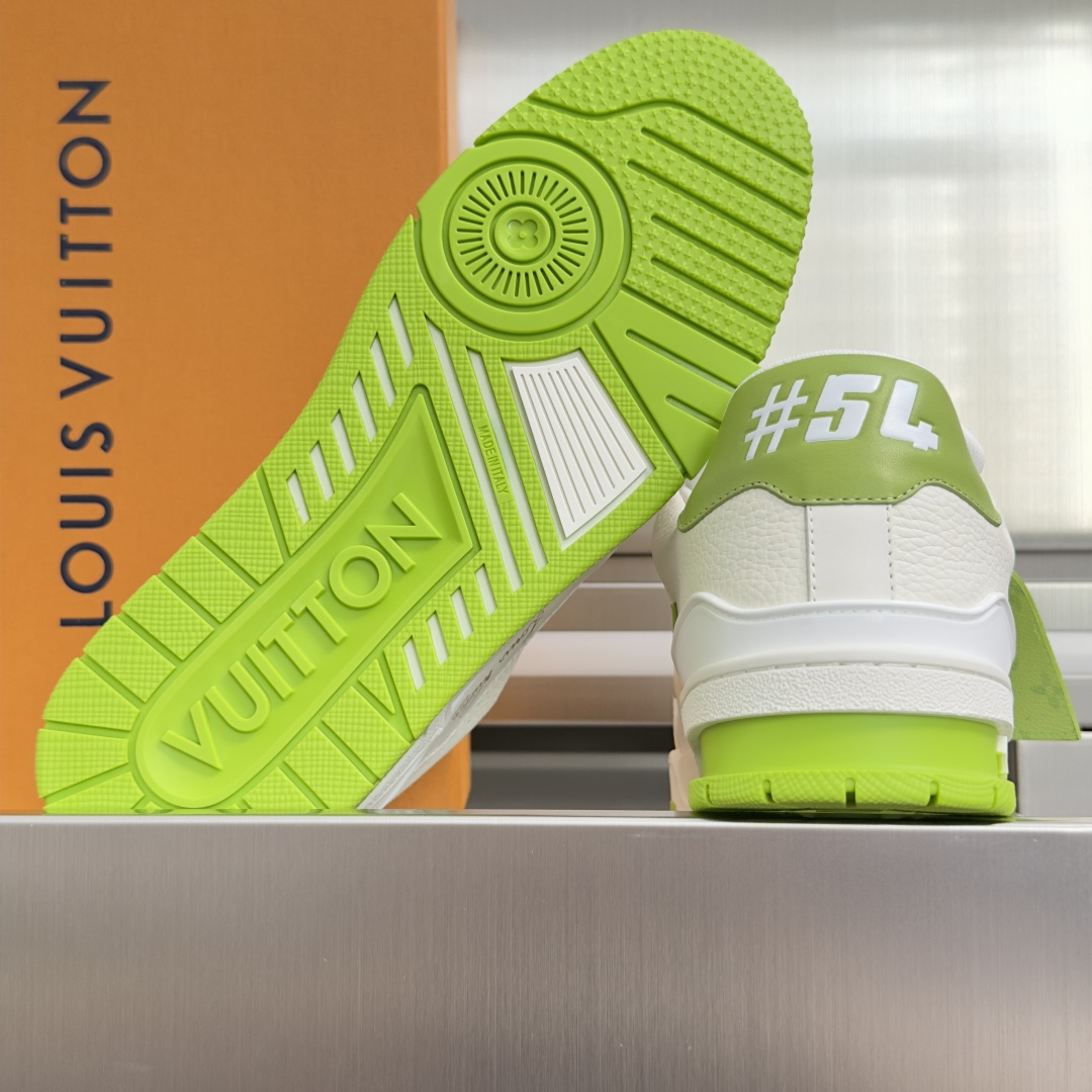 Louis Vuitton Sneakers