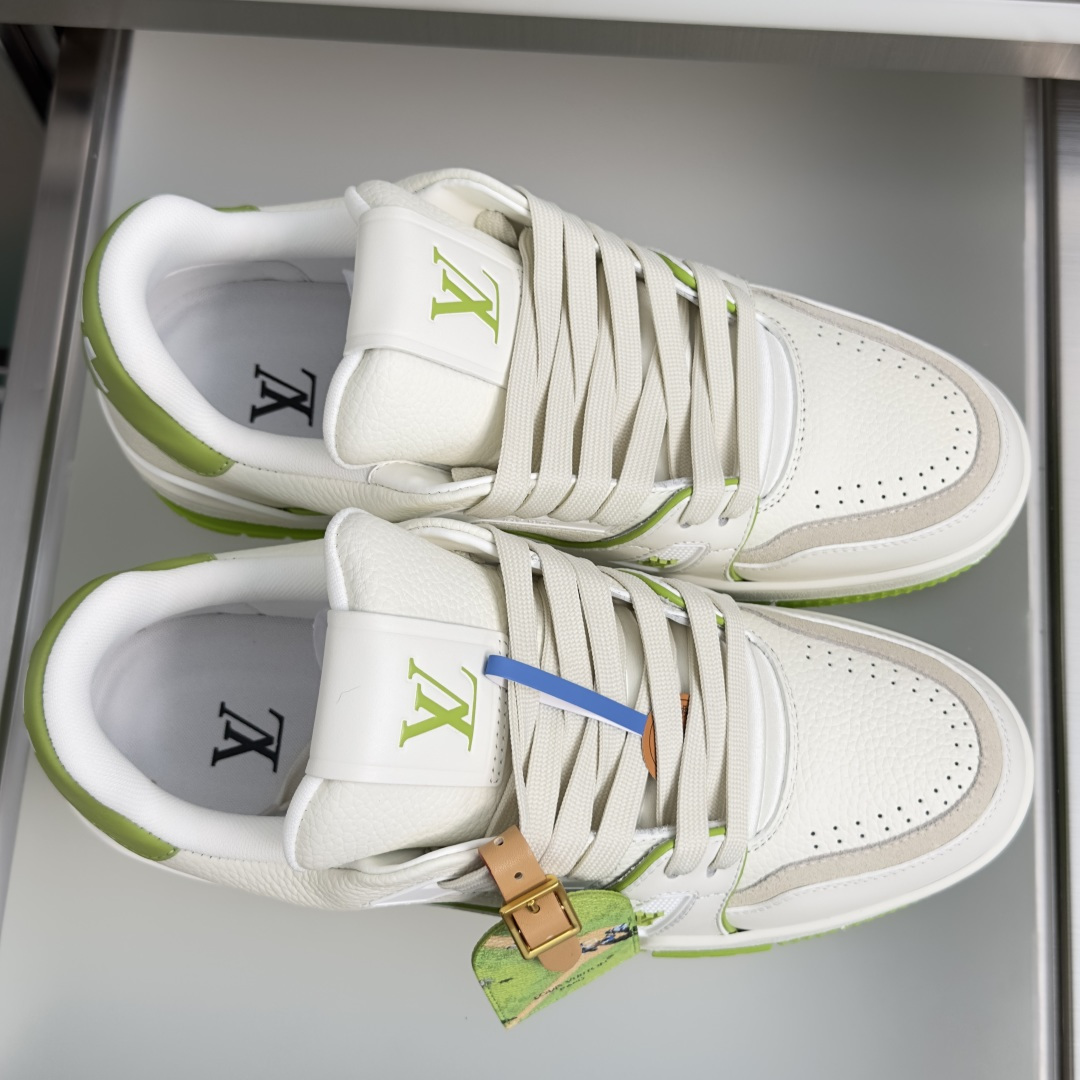 Louis Vuitton Sneakers