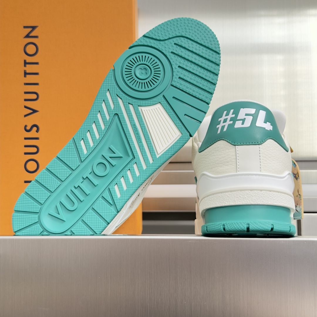 Louis Vuitton Sneakers