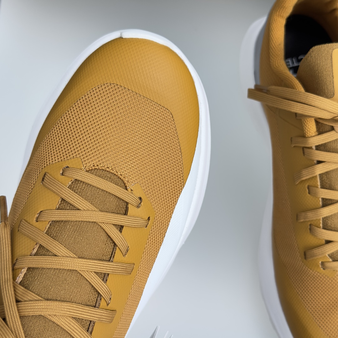 Designer Sneakers