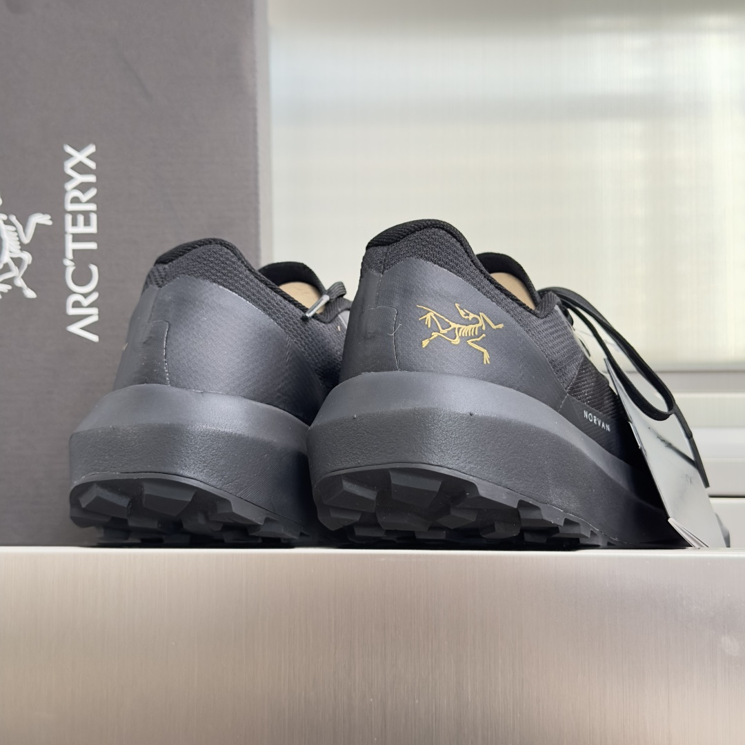 Designer Sneakers