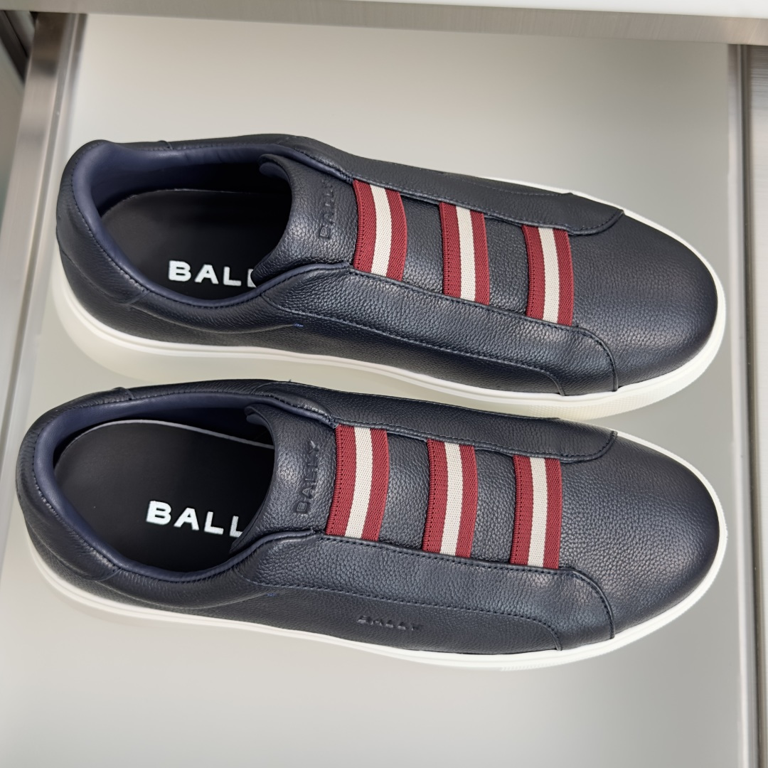 顶级版本：男款 Bally巴利 厚底 一脚蹬 休闲 小白鞋 运动鞋 经典纯白皮革鞋面，细腻柔润，自带低调高级 BALLY