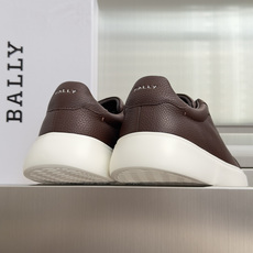 顶级版本:男款 Bally巴利 厚底 一脚蹬 休闲 小白鞋 运动鞋 经典纯白皮革鞋面,细腻柔润,自带低调高级 BALLY 顶级版本:男款 Bally巴利 厚底 一脚蹬 休闲 小白鞋 运动鞋 经典纯白皮革鞋面,细腻柔润,自带低调高级 BALLY