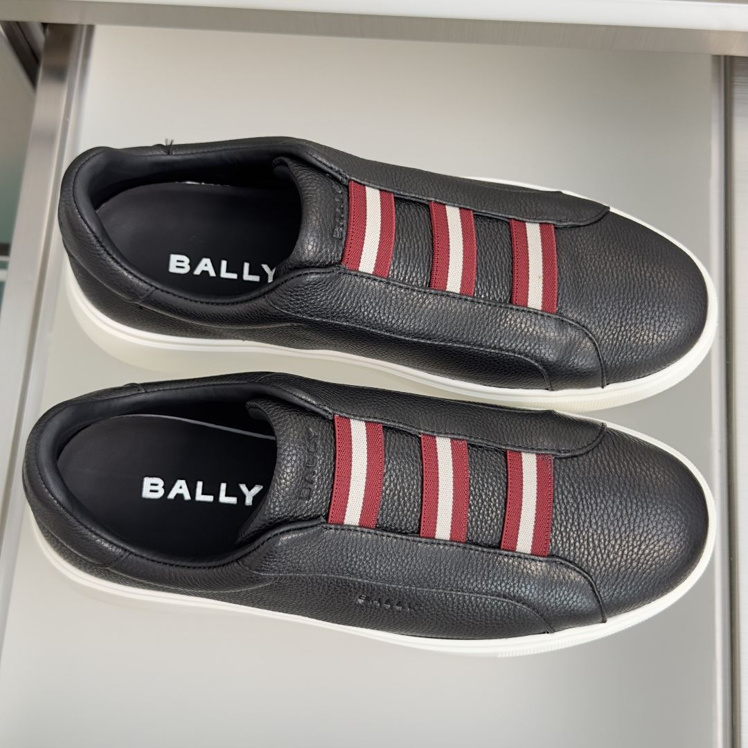 顶级版本：男款 Bally巴利 厚底 一脚蹬 休闲 小白鞋 运动鞋 经典纯白皮革鞋面，细腻柔润，自带低调高级 BALLY