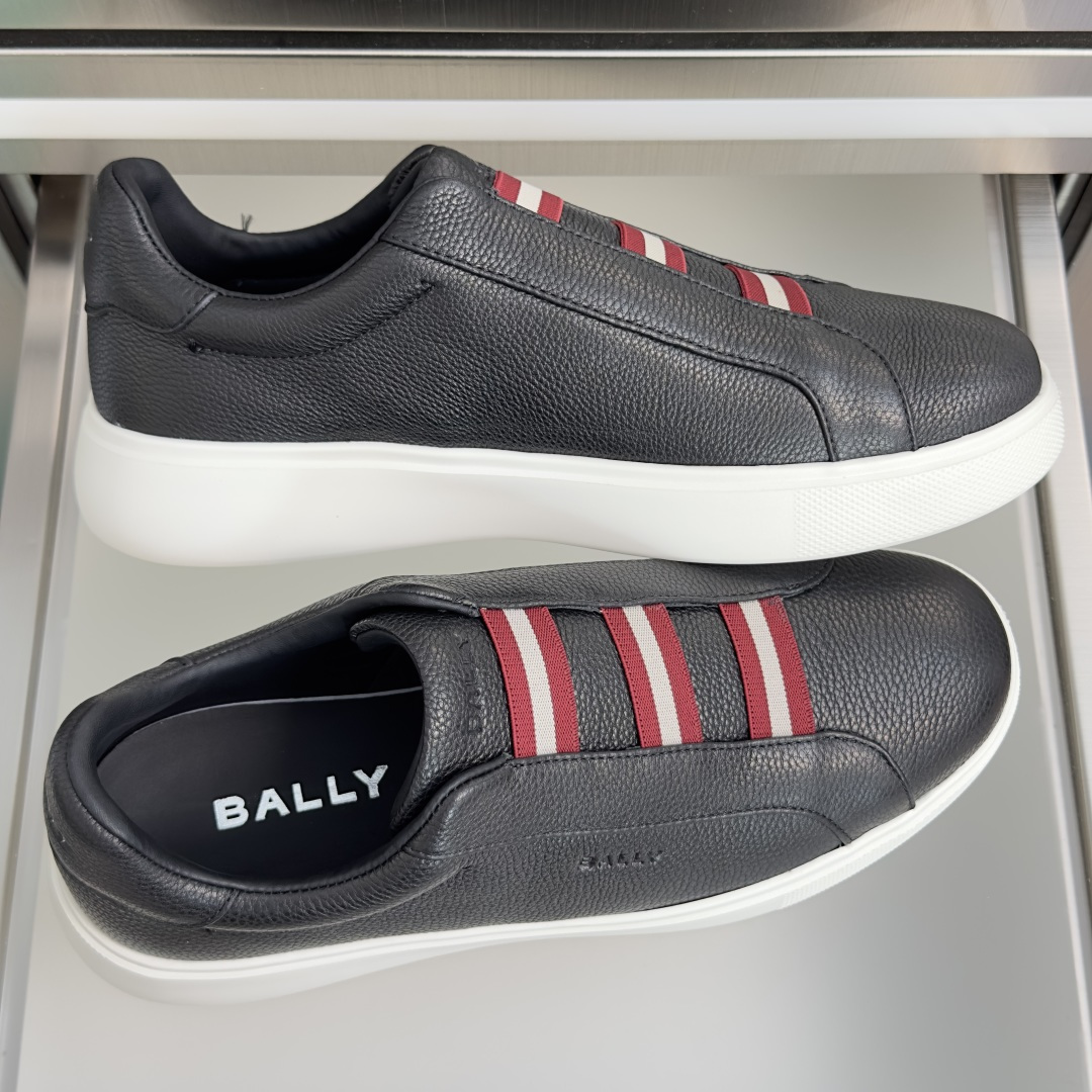 顶级版本：男款 Bally巴利 厚底 一脚蹬 休闲 小白鞋 运动鞋 经典纯白皮革鞋面，细腻柔润，自带低调高级 BALLY