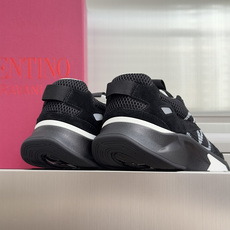 顶级版本:男款 Valentino 华伦天奴Demivee系列 厚底 休闲 运动鞋 Valentino 全新Demiv 顶级版本:男款 Valentino 华伦天奴Demivee系列 厚底 休闲 运动鞋 Valentino 全新Demiv