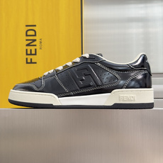 顶级版本:情侣款 Fendi芬迪match胶囊系列 情侣款 休闲 运动鞋 板鞋 FENDI Match一脚蹬运动鞋。白色 顶级版本:情侣款 Fendi芬迪match胶囊系列 情侣款 休闲 运动鞋 板鞋 FENDI Match一脚蹬运动鞋。白色
