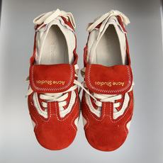 顶级版本:女款 Acne studios AC 芭蕾舞鞋 休闲 运动鞋 原版购入开发 做货 绑带鞋重新构想了芭蕾舞鞋的轮 顶级版本:女款 Acne studios AC 芭蕾舞鞋 休闲 运动鞋 原版购入开发 做货 绑带鞋重新构想了芭蕾舞鞋的轮
