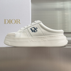 顶级版本:女款 Dior迪奥 Star 系列 五角星⭐️小白鞋 厚底 半拖 休闲 运动鞋 这款 Dior Star 运动 顶级版本:女款 Dior迪奥 Star 系列 五角星⭐️小白鞋 厚底 半拖 休闲 运动鞋 这款 Dior Star 运动