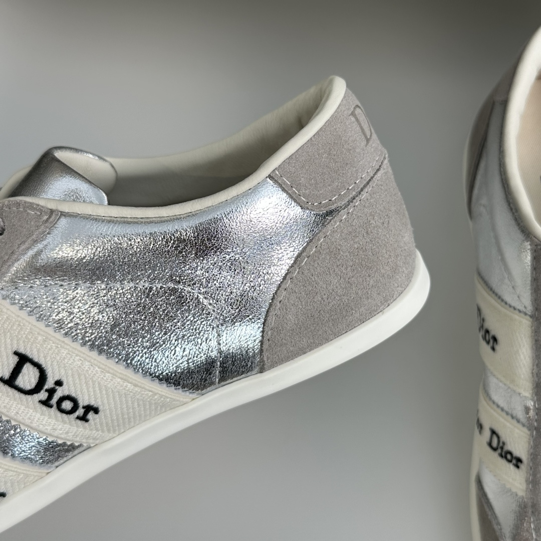 顶级版本：女款 Dior迪奥 最新Ribbon系列 休闲 运动鞋 德训鞋 阿甘鞋 这款 Dior Ribbon 运动鞋由