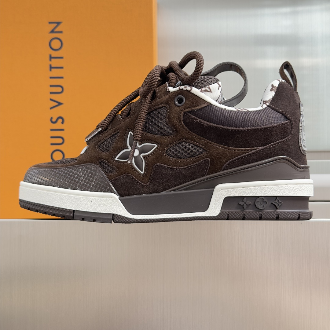 顶级版本:男款 LV驴牌L家SKATE 系列 最新配色 Tariner运动鞋 四叶草 滑板鞋 情侣款 复古篮球鞋 原版购 顶级版本:男款 LV驴牌L家SKATE 系列 最新配色 Tariner运动鞋 四叶草 滑板鞋 情侣款 复古篮球鞋 原版购