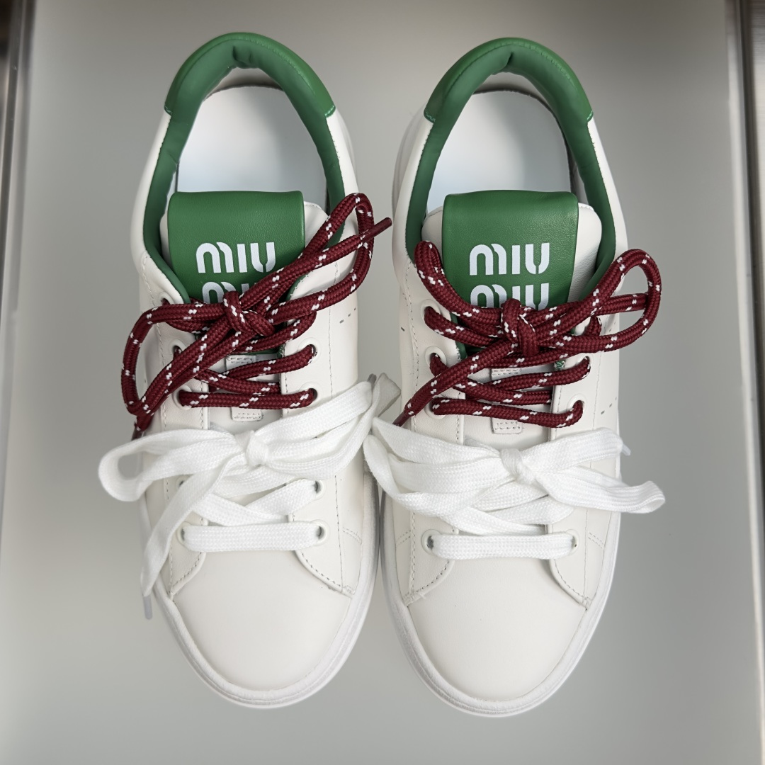 顶级版本：女款 MiuMiu缪缪 最新爆款 复古 厚底 休闲 运动鞋 板鞋 小白鞋 原版购入开发 做货 miumiu最新