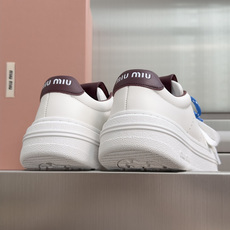 顶级版本:女款 MiuMiu缪缪 最新爆款 复古 厚底 休闲 运动鞋 板鞋 小白鞋 原版购入开发 做货 miumiu最新 顶级版本:女款 MiuMiu缪缪 最新爆款 复古 厚底 休闲 运动鞋 板鞋 小白鞋 原版购入开发 做货 miumiu最新