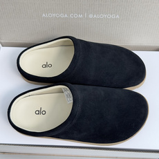 顶级版本:女款 Alo Yoga最新 Recovery系列 厚底 勃肯鞋 包头 拖鞋 Recovery 拖鞋。 凭借其云 顶级版本:女款 Alo Yoga最新 Recovery系列 厚底 勃肯鞋 包头 拖鞋 Recovery 拖鞋。 凭借其云