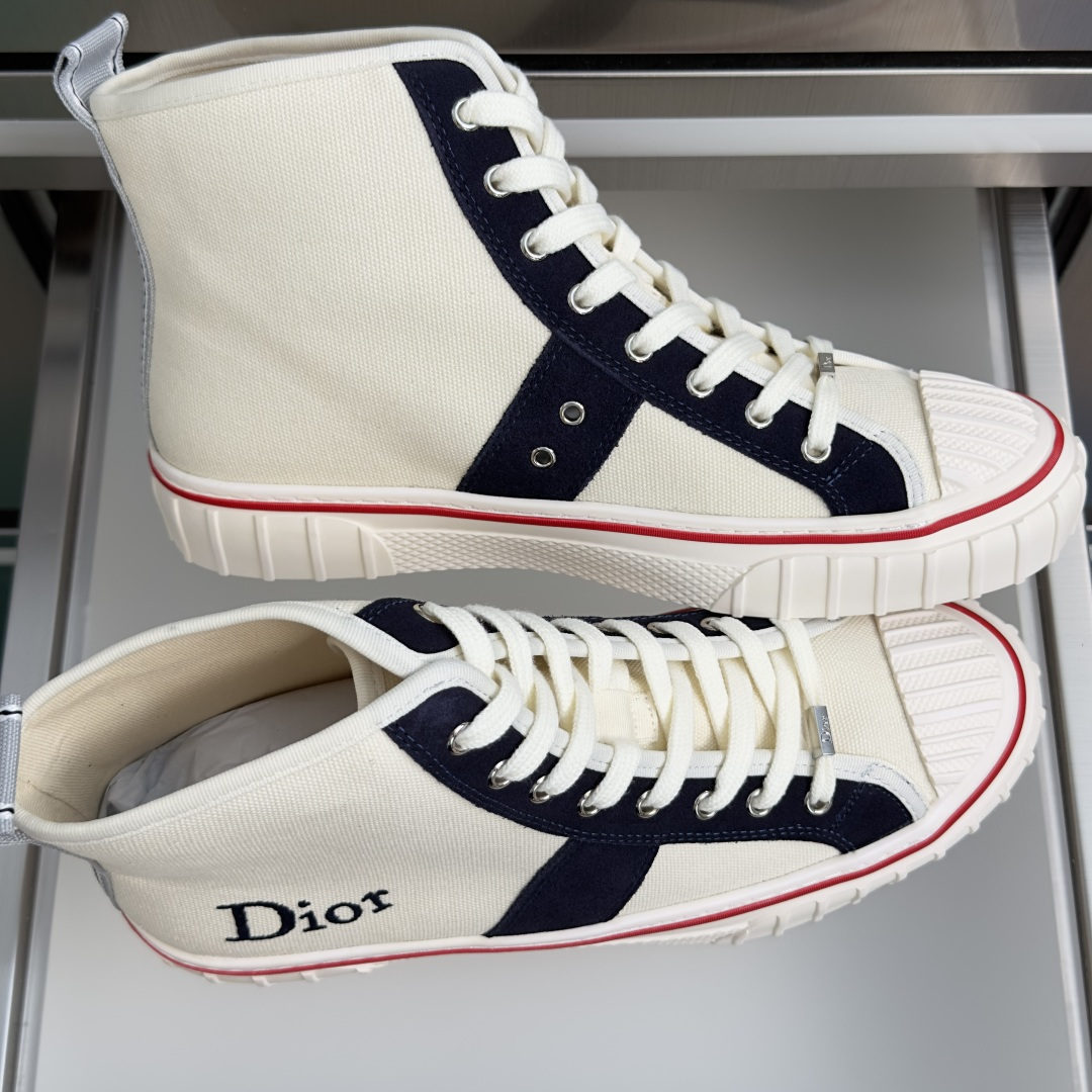 顶级版本:情侣款 Dior 迪奥最新Hooper系列 复古 厚底 篮球鞋 情侣款 帆布鞋 休闲 运动鞋 这款 Dior 顶级版本:情侣款 Dior 迪奥最新Hooper系列 复古 厚底 篮球鞋 情侣款 帆布鞋 休闲 运动鞋 这款 Dior