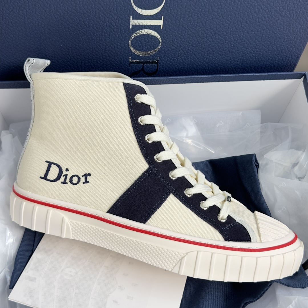 顶级版本:情侣款 Dior 迪奥最新Hooper系列 复古 厚底 篮球鞋 情侣款 帆布鞋 休闲 运动鞋 这款 Dior 顶级版本:情侣款 Dior 迪奥最新Hooper系列 复古 厚底 篮球鞋 情侣款 帆布鞋 休闲 运动鞋 这款 Dior