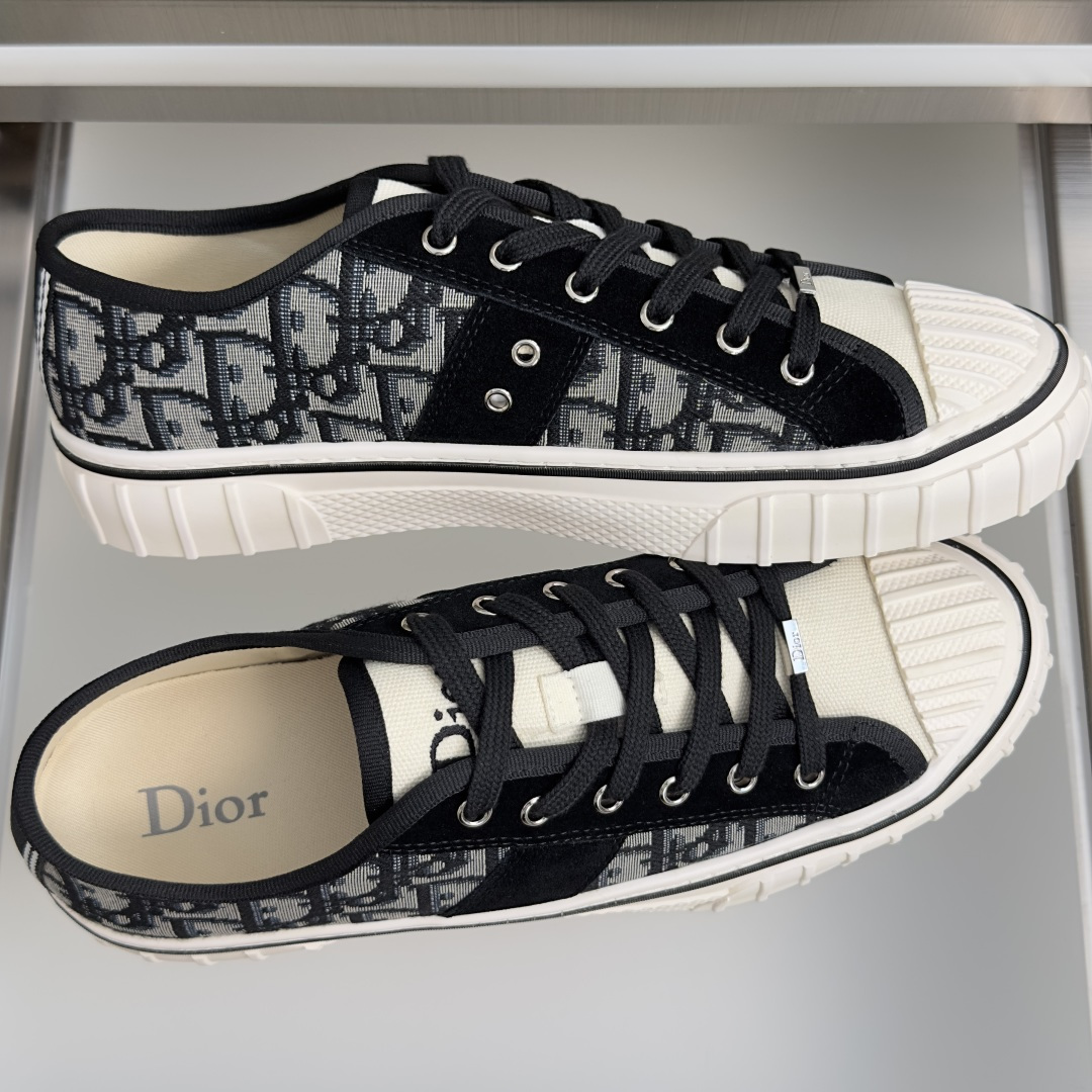 顶级版本:情侣款 Dior 迪奥最新Hooper系列 复古 厚底 篮球鞋 情侣款 帆布鞋 休闲 运动鞋 这款 Dior 顶级版本:情侣款 Dior 迪奥最新Hooper系列 复古 厚底 篮球鞋 情侣款 帆布鞋 休闲 运动鞋 这款 Dior