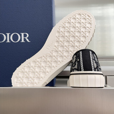 顶级版本:情侣款 Dior 迪奥最新Hooper系列 复古 厚底 篮球鞋 情侣款 帆布鞋 休闲 运动鞋 这款 Dior 顶级版本:情侣款 Dior 迪奥最新Hooper系列 复古 厚底 篮球鞋 情侣款 帆布鞋 休闲 运动鞋 这款 Dior