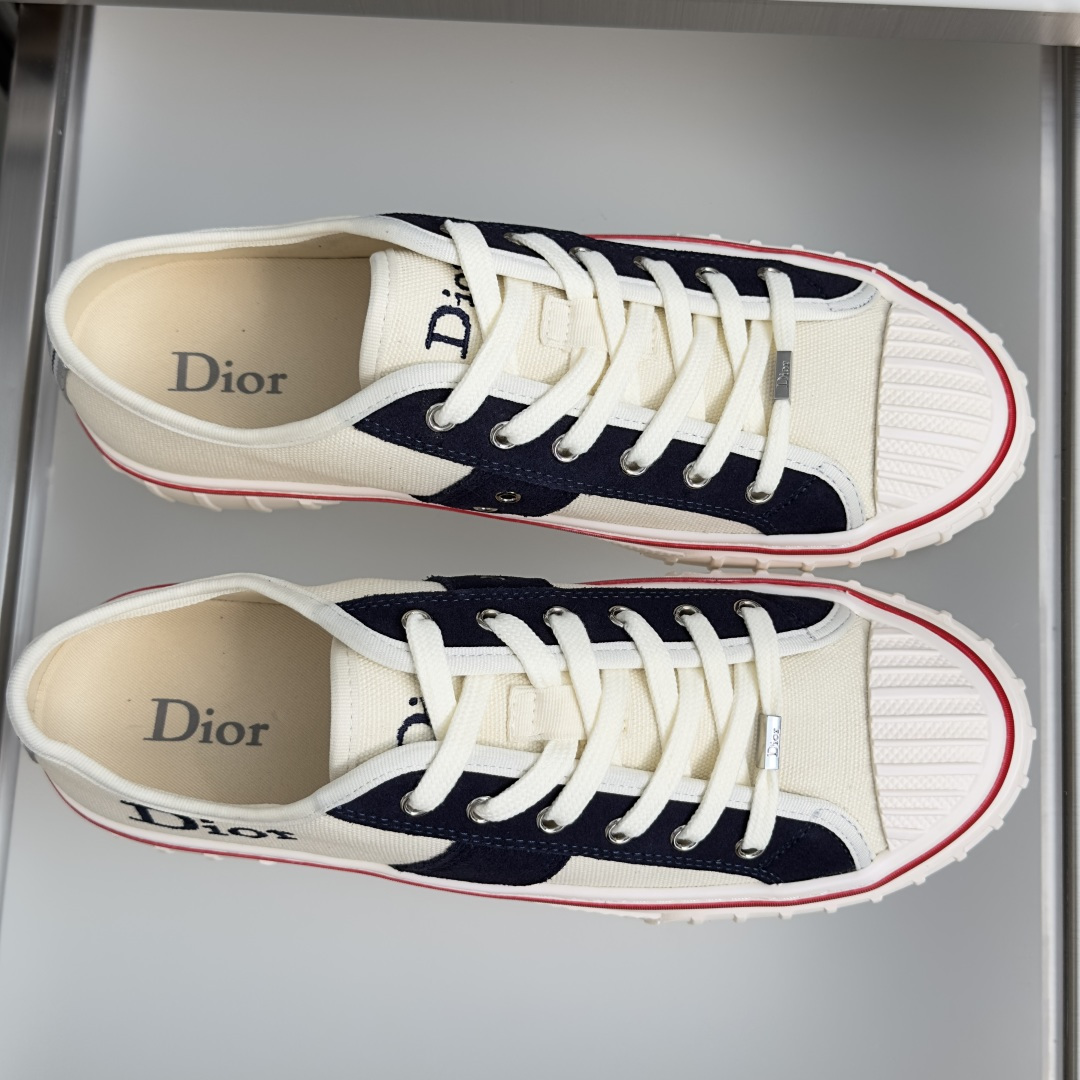 顶级版本:情侣款 Dior 迪奥最新Hooper系列 复古 厚底 篮球鞋 情侣款 帆布鞋 休闲 运动鞋 这款 Dior 顶级版本:情侣款 Dior 迪奥最新Hooper系列 复古 厚底 篮球鞋 情侣款 帆布鞋 休闲 运动鞋 这款 Dior