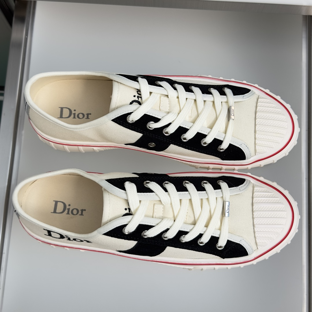 顶级版本:情侣款 Dior 迪奥最新Hooper系列 复古 厚底 篮球鞋 情侣款 帆布鞋 休闲 运动鞋 这款 Dior 顶级版本:情侣款 Dior 迪奥最新Hooper系列 复古 厚底 篮球鞋 情侣款 帆布鞋 休闲 运动鞋 这款 Dior