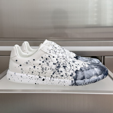 顶级版本:情侣款 MaisonMargiela MM6 马吉拉 情侣款 德训鞋 休闲 运动鞋 原版购入开发 做货 鬼才设 顶级版本:情侣款 MaisonMargiela MM6 马吉拉 情侣款 德训鞋 休闲 运动鞋 原版购入开发 做货 鬼才设